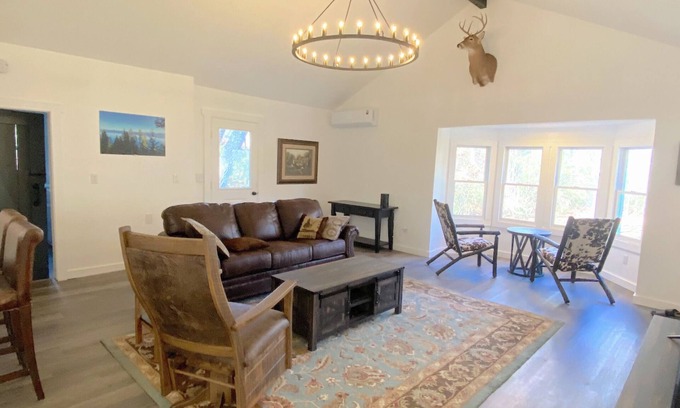 Sapphire Cottage | Charming Carolina Cottage Nestled in Blue Ridge Mtns Sapphire, Toxaway, Cashiers