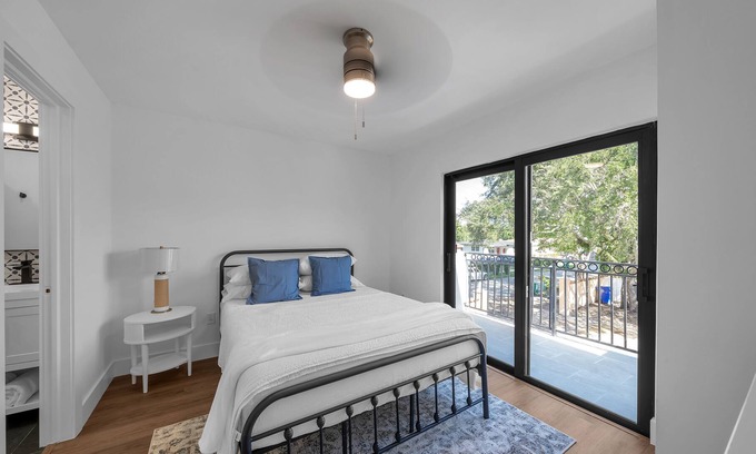 Coral Way House | Charming Central Coral Gables Home