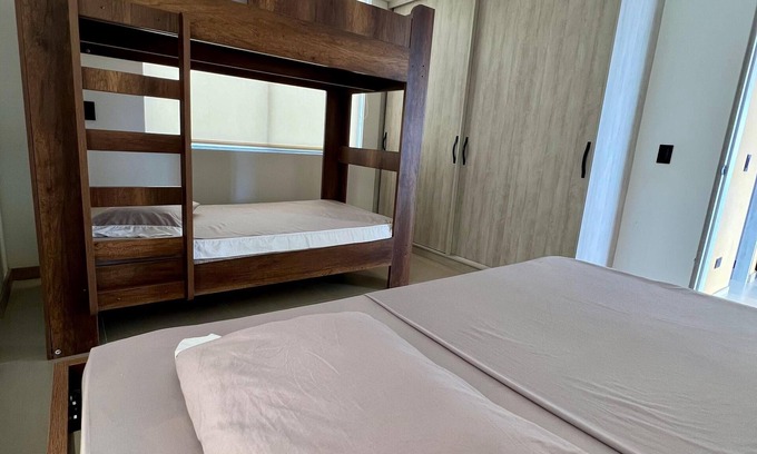 Manizales Ski Chalet | Charming Chalet with View, Pool & Jacuzzi – Your Peaceful Escape