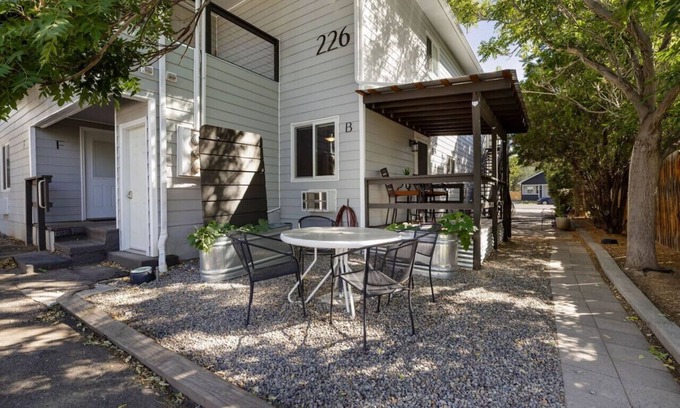 Grand Junction Apartment | Charming Colorado Cove: Your perfect GJ centralized, getaway