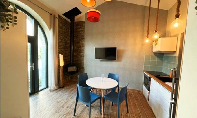 Montolieu House | Charming cottage "le Nid de Raymond" located in a picturesque village Montolieu