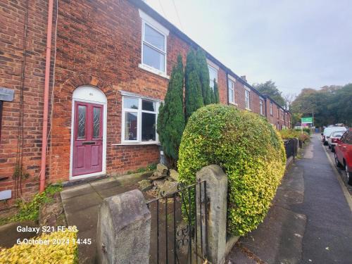Chorley House | Charming Cottage Retreat in Chorley