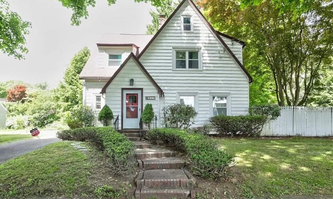 Jamestown House | Charming Cottage w/Fireplace, Fenced Yard & Basement Game Room!