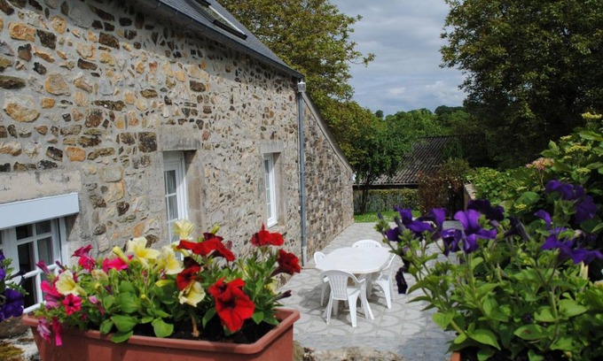 Brix Cottage | Charming country house with terrace and pets allowed