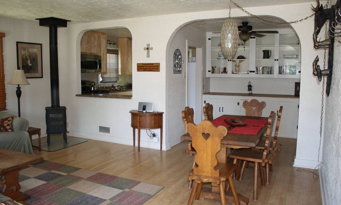 Dillon House | Charming Dillon Home