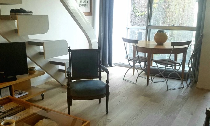 Parc-de-Montsouris Apartment | charming duplex 54m2 near montparnasse. quiet, bright, living oak parquet