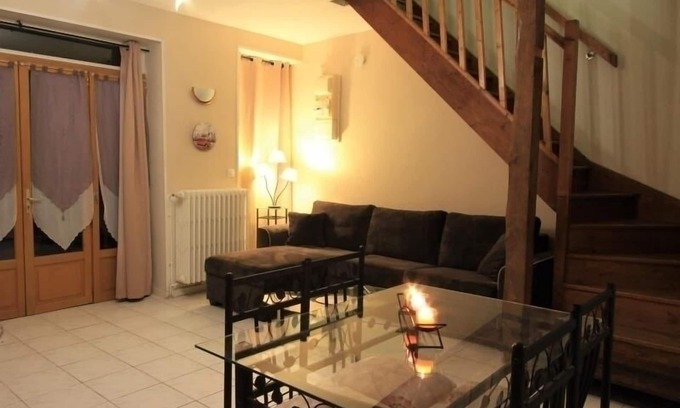 Lorcy Apartment | Charming Duplex with Modern Amenities between Montargis and Pithiviers