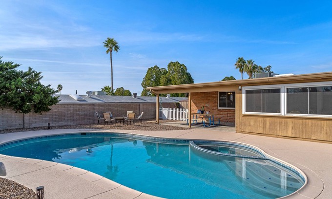 Tucson House | Charming Eastside Home w/ Heated Pool & Mountain Views