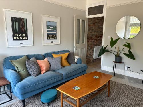 Poole Apartment | Charming Edwardian maisonette in trendy location, minutes from restaurants and pubs in Ashley Cross, Poole