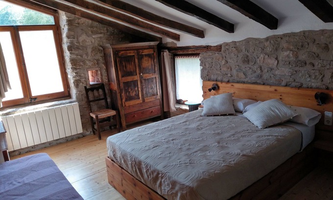 Santa Pau Cottage | Charming farmhouse in Santa Pau