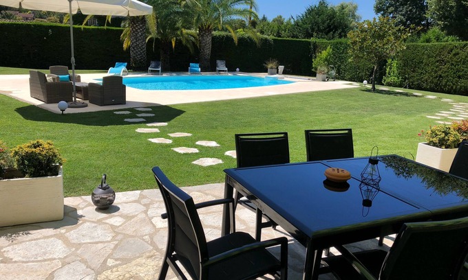Vence Villa | CHARMING FAMILY VILLA WITH SWIMMING POOL 15 MINUTES FROM THE SEA
