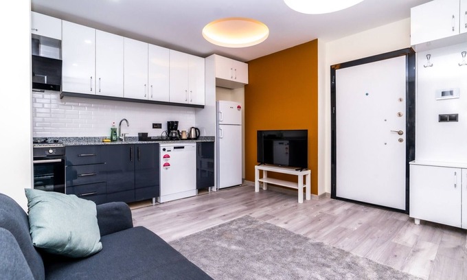 Kaleici Apartment | Charming Flat 2 min to Beach in Antalya