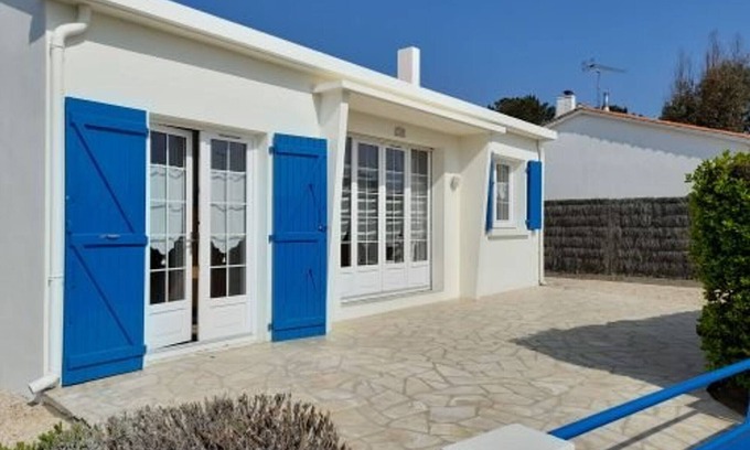 Saint-Hilaire-de-Riez House | Charming Villa Near the Beach with Enclosed Garden and Parking