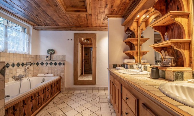 Courchevel Villa | Charming French Chalet | Chalet Augustus | Amazing Mountain Views & Sauna |.
