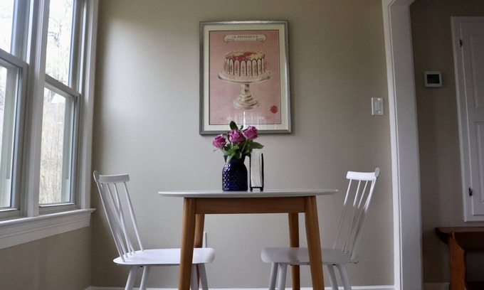 Hancock Cottage | Charming getaway in the heart of historic Hancock Neighborhood.