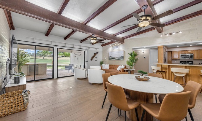 Horizon City House | Charming Golf Course Home with Amazing Views – Your Perfect Retreat Awaits!