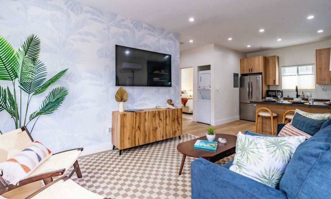Hillcrest Apartment | Charming Hillcrest Retreat