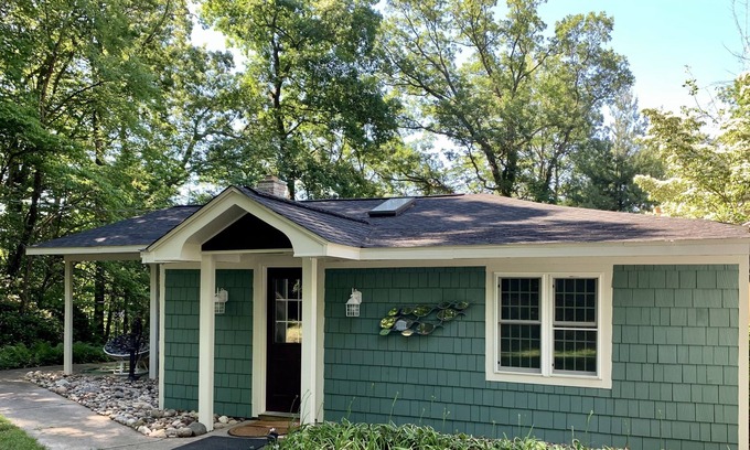 Lawton House | Charming hilltop lakefront getaway!