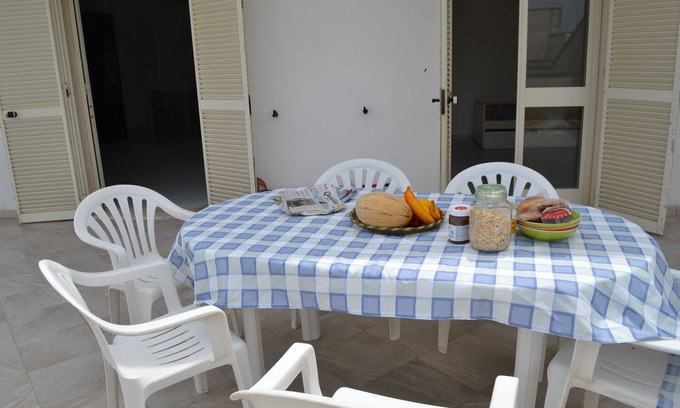 San Foca Apartment | Charming Holiday Home "Ll17" Near the Beach with Terrace