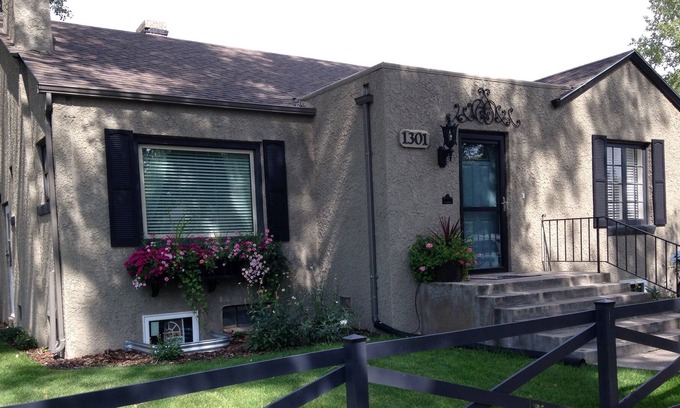 Laramie Cottage | Charming Home In The Heart Of The Tree Area, 4 Blocks To University Of Wyoming!