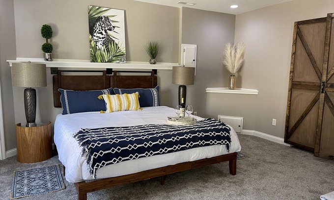Prospect House | Charming home with hot tub, patio & lush green backyard