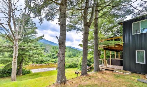 Hunter House | Charming Home with Majestic View