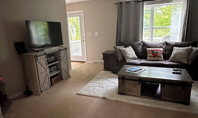 Northport House | Charming house in Northport close to beaches, Wineries, town, trails