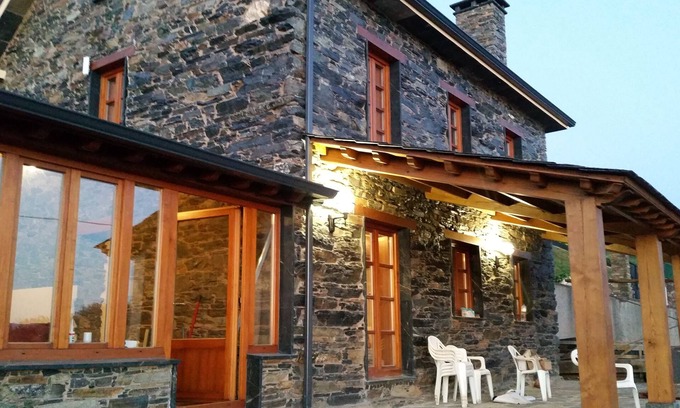 Cerdeira House | Charming house Tranquility, sunsets and dream views. A unique corner!