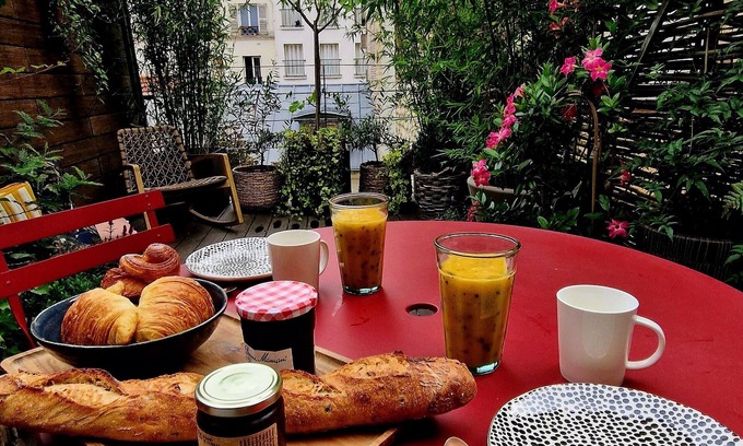 Batignolles House | Charming house with wooded terrace