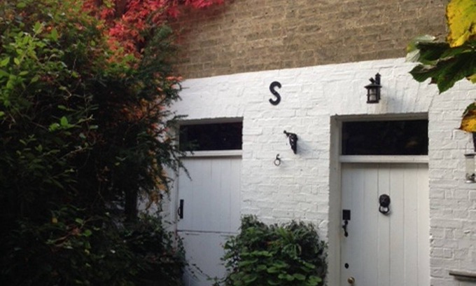 Ely Cottage | Charming listed coach house by Ely Cathedral