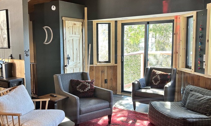 Crestline Cottage | Charming Mountain Cottage. Crestline, CA. Pet-Friendly with Huge Backyard.