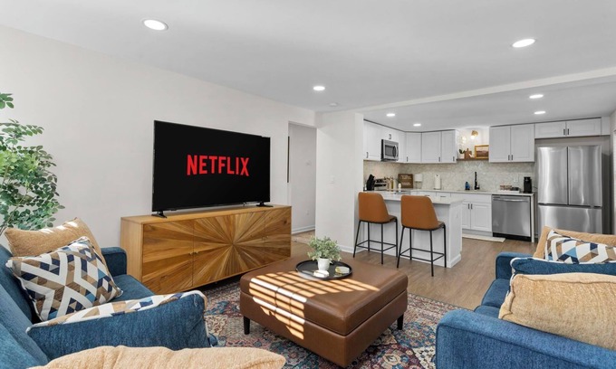 Tariffville Apartment | Charming & Newly Renovated Apartmentnn