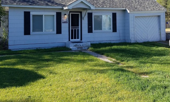 Panguitch House | Charming Panguitch home near Bryce and Zion