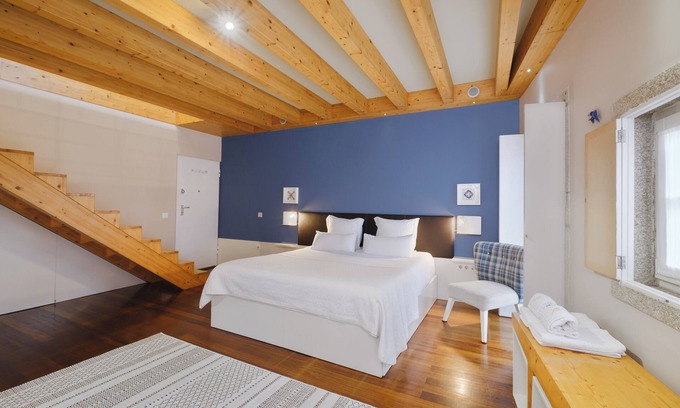 Centro / Baixa Apartment | Charming Porto Apartment with City and River Views
