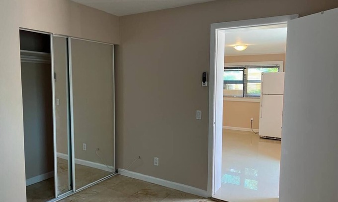 New Town House | Charming private one bedroom in Key West