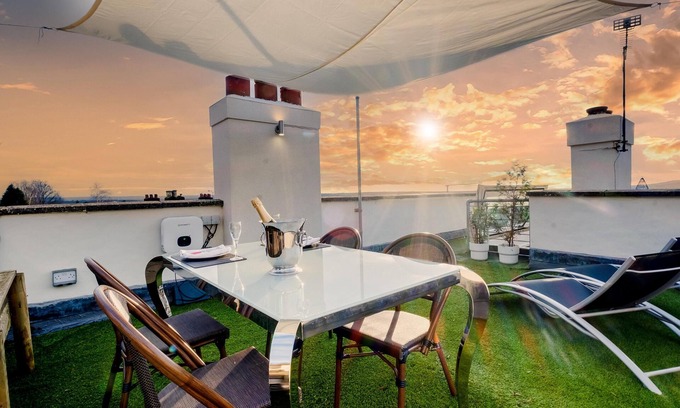 Redhill Cottage | Charming Reigate Cottage Retreat