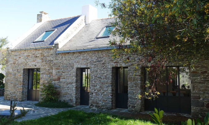 Locmaria House | Charming Renovated Barn Near Beach in Arnaud Village