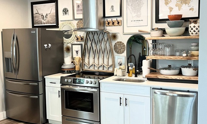 United Central Apartment | Charming Rustic Studio w/Private Entrance