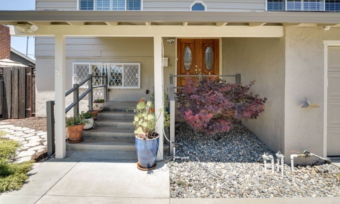 South San Jose House | Charming San Jose Home w/ Covered Patio + Backyard