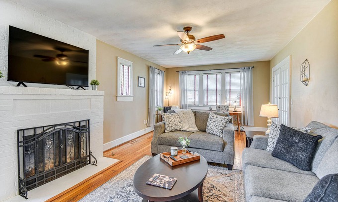 Smithfield House | Charming Smithfield House: Walk to Downtown!