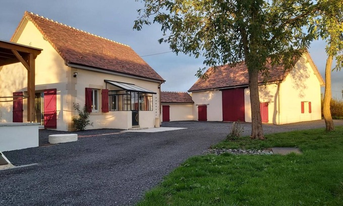 Saligny-sur-Roudon Cottage | Charming Sologne country house with terrace
