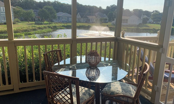 Lewes Condo | Charming spacious townhouse, close to beaches, shopping & restaurants!