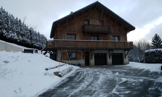 Jougne Apartment | Charming studio in a detached house with independent entrance