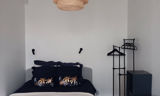 Saint-Louis Apartment | Charming studio in the heart of the historic Versailles district