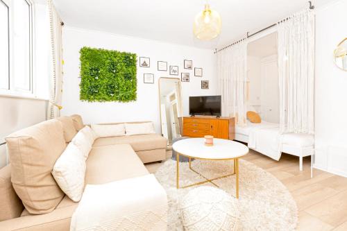 East Putney Apartment | Charming studio with balcony in Putney, 5 min tube