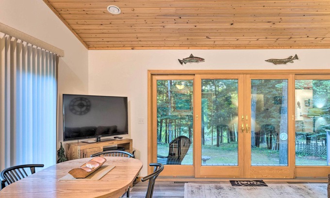 Thompsonville Cottage | Charming Thompsonville Home w/On-site River!