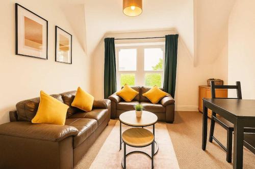 Grangetown Apartment | Charming Top Floor Cardiff Gem
