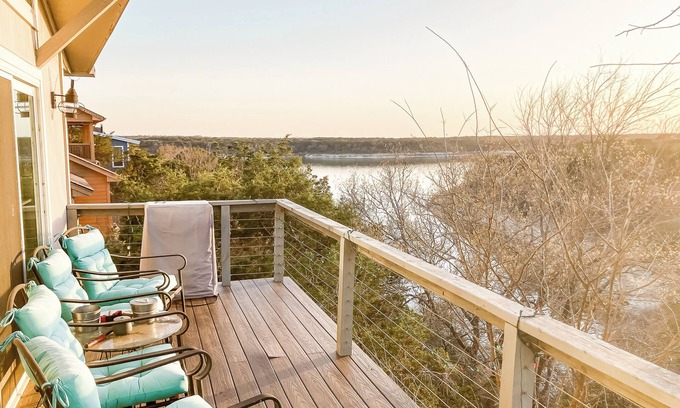 Morgans Point Resort House | Charming 2-bedroom lakeview home, boat ramp mile away, Morgan's Point Resort