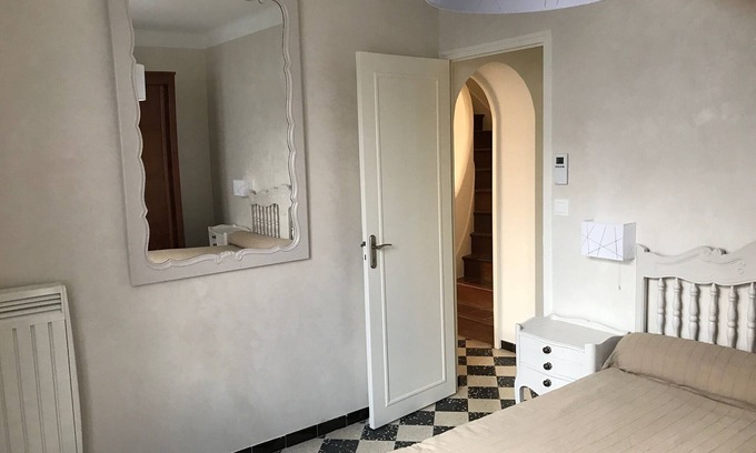 Le Brusc House | Charming villa 50m from the sea