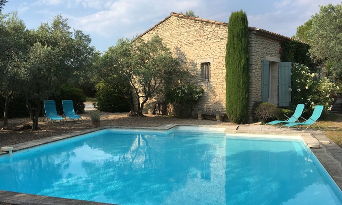 Gordes House | Charming Villa with Shaded Terrace, Pool and Luberon View